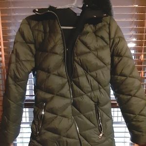 NWOT! Reversible winter "anorak" coat 🖤💚